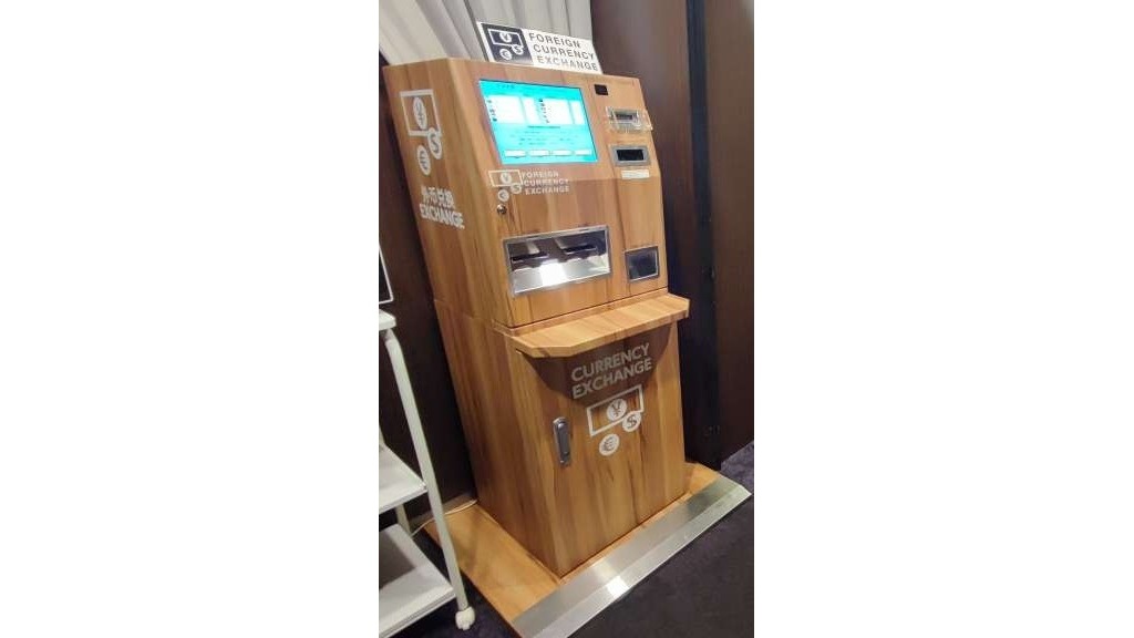 外貨両替機 Quick Exchange 高額買取専門店 LUXE GINZA